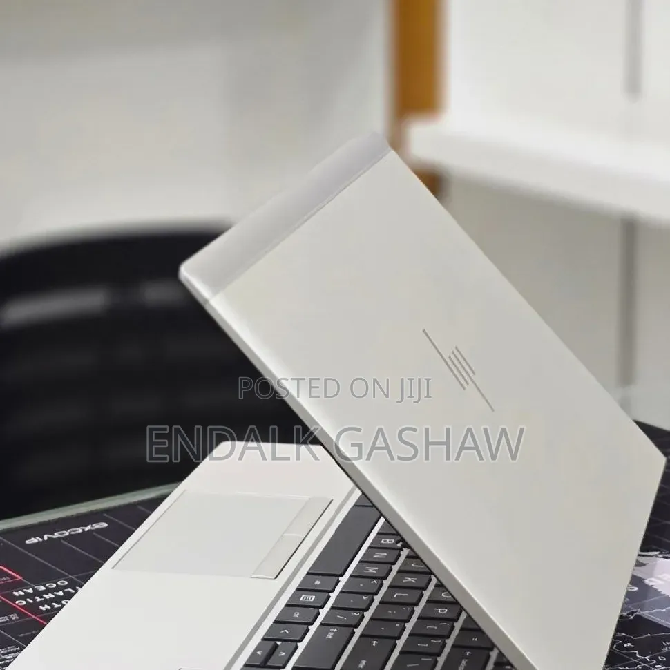 New Laptop HP EliteBook 845 G8 16GB AMD Ryzen 7 SSD 512GB