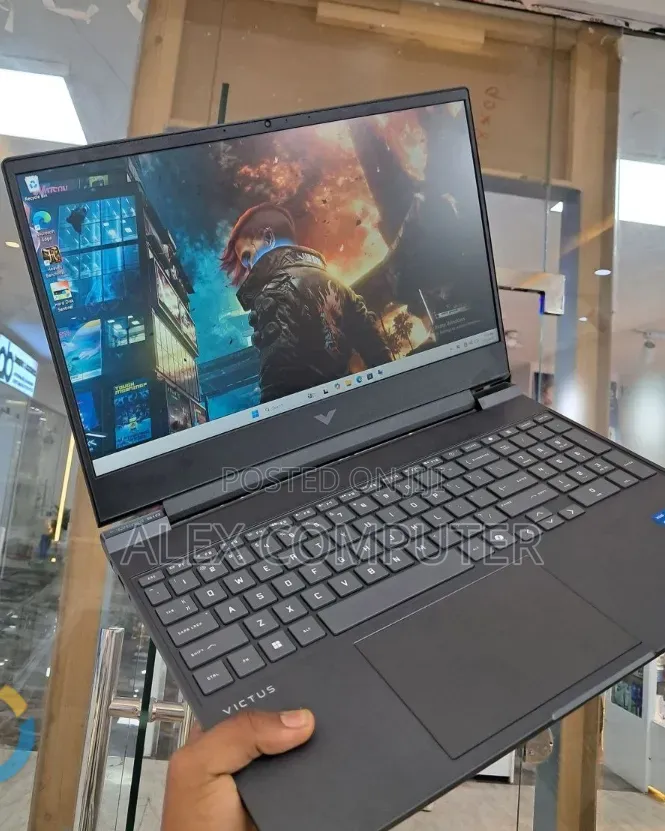 New Laptop HP Victus 15 16GB Intel Core i5 SSD 512GB