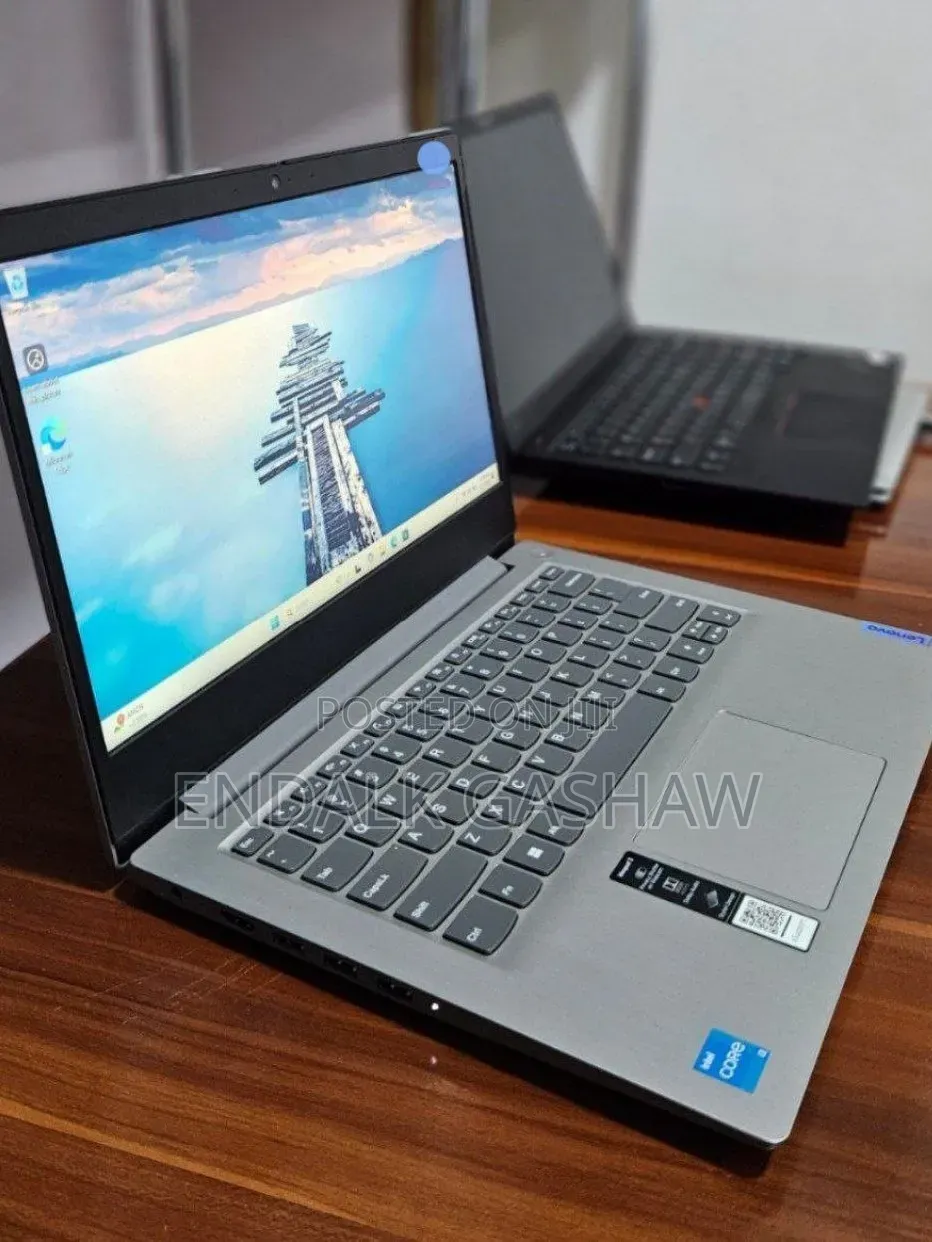 New Laptop Lenovo Ideapad 3 8GB Intel Core i3 SSD 256GB