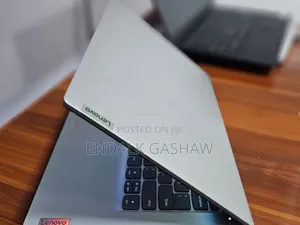 New Laptop Lenovo Ideapad 3 8GB Intel Core i3 SSD 256GB