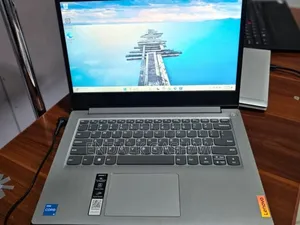 New Laptop Lenovo Ideapad 3 8GB Intel Core i3 SSD 256GB