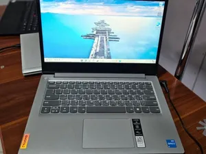 New Laptop Lenovo Ideapad 3 8GB Intel Core i3 SSD 256GB