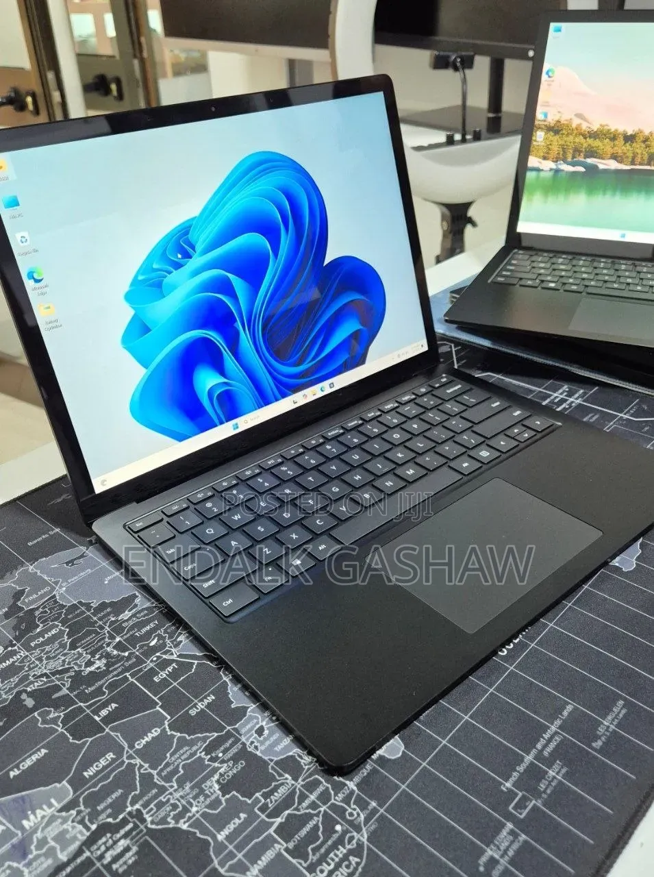 New Laptop Microsoft Surface Laptop 3 16GB Intel Core i5 SSD 256GB