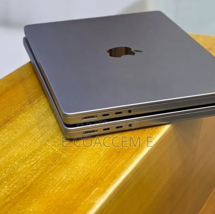 New Laptop Apple MacBook Pro 2021 M1 32GB SSD 512GB