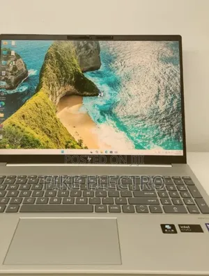 New Laptop HP Pavilion 17 16GB Intel Core Ultra 7 SSD 1T