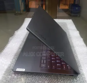 New Laptop Lenovo 16GB AMD Ryzen 7 SSD 1T