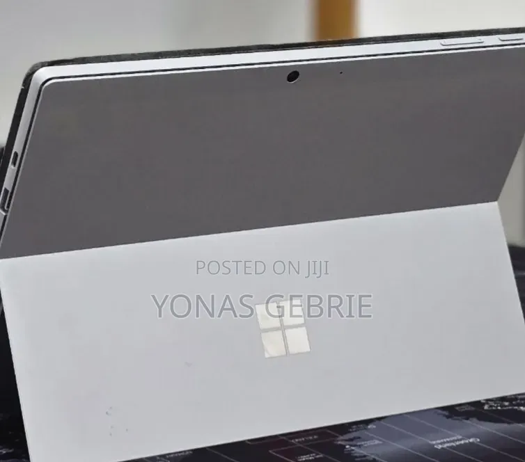 New Laptop Microsoft Surface 16GB Intel Core i5 SSD 256GB