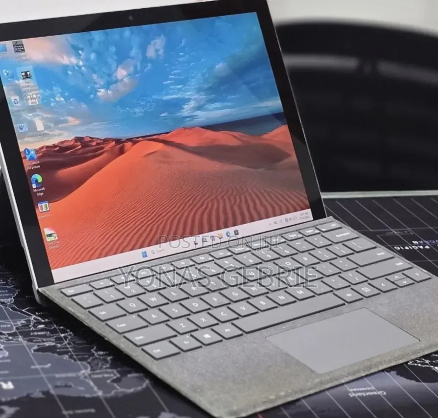 New Laptop Microsoft Surface 16GB Intel Core i5 SSD 256GB