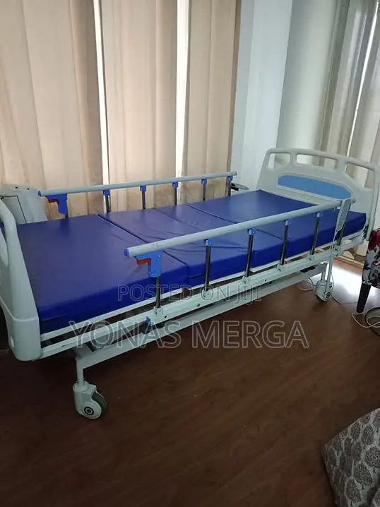 Hospital Medical Bed-CPR Mode Nursing Equipment Central Brake System