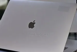 New Laptop Apple MacBook Pro 2017 16GB Intel Core i7 SSD 512GB