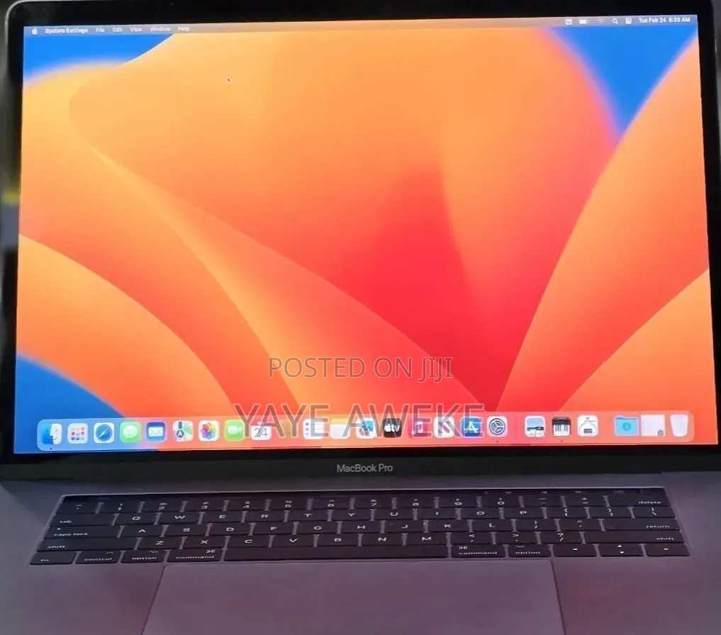 New Laptop Apple MacBook Pro 2017 16GB Intel Core i7 SSD 512GB