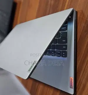 New Laptop Lenovo 8GB Intel Core i3 SSD 256GB