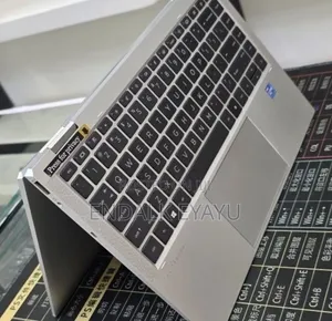 New Laptop HP EliteBook 1040 G8 16GB Intel Core i7 SSD 512GB