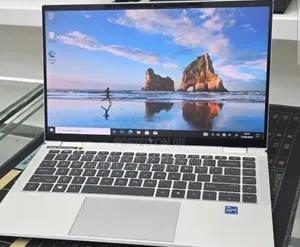 New Laptop HP EliteBook 1040 G8 16GB Intel Core i7 SSD 512GB