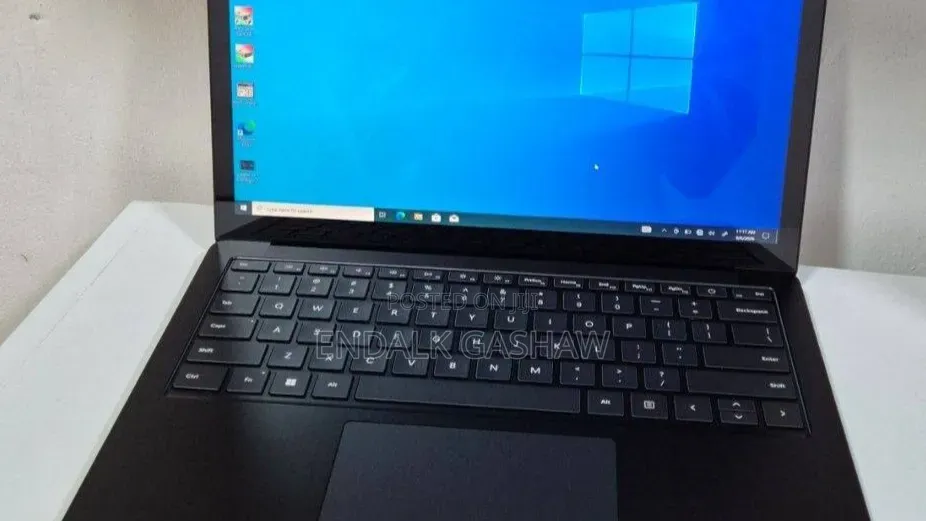 New Laptop Microsoft Surface Laptop 3 8GB Intel Core i5 SSD 256GB