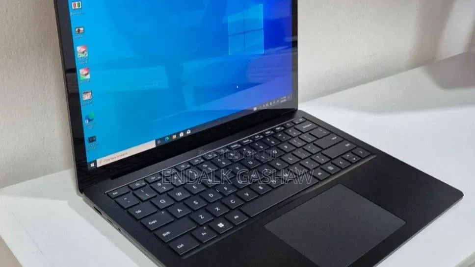 New Laptop Microsoft Surface Laptop 3 8GB Intel Core i5 SSD 256GB