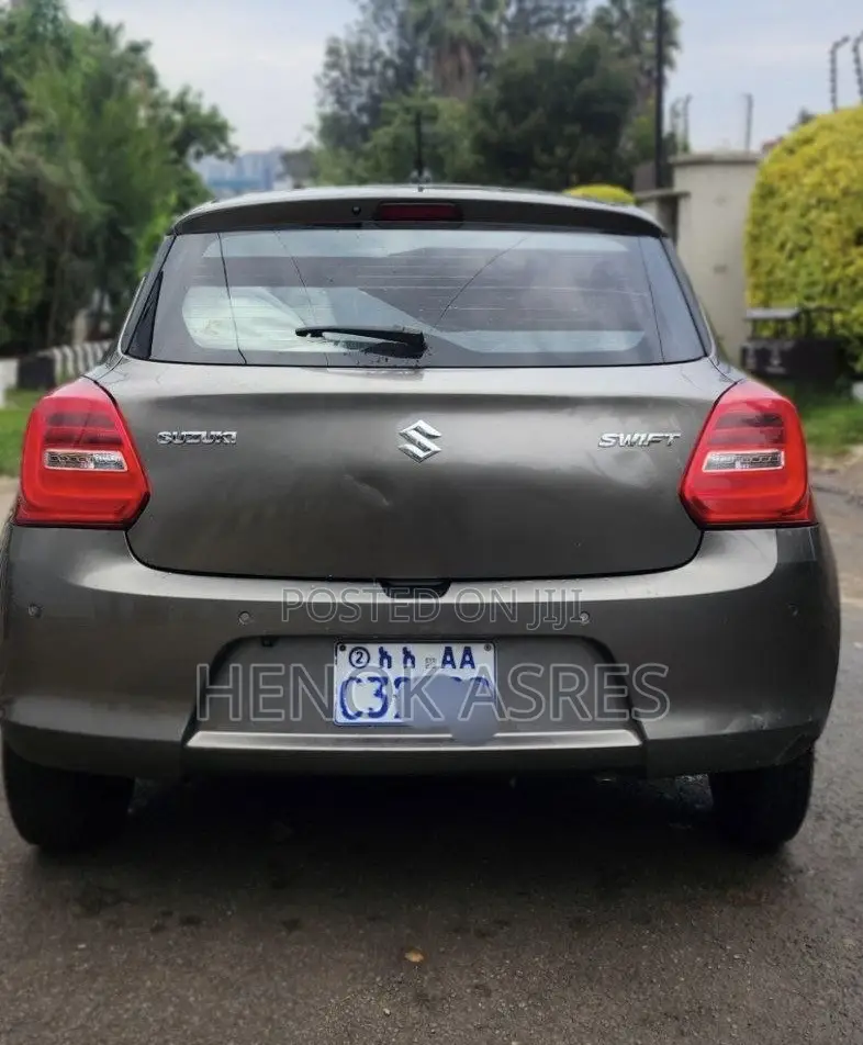 Suzuki Swift RS 2022 Gray