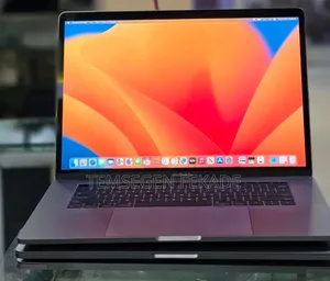 New Laptop Apple MacBook Pro 2017 16GB Intel Core i7 SSD 512GB