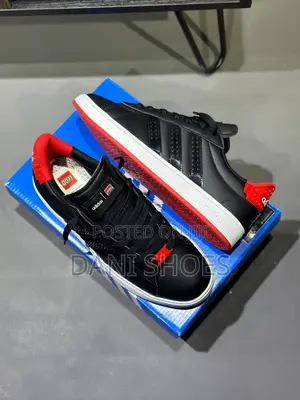 Adidas Unisex