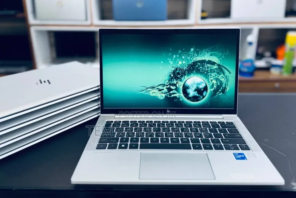 New Laptop HP EliteBook 840 G8 16GB Intel Core i5 SSD 512GB