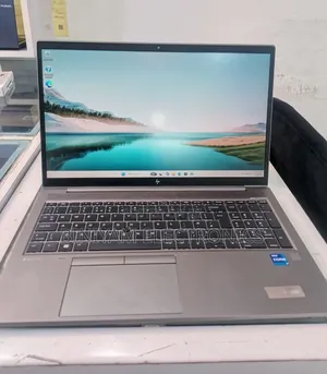 New Laptop HP ZBook Firefly G8 32GB Intel Core i7 SSD 512GB