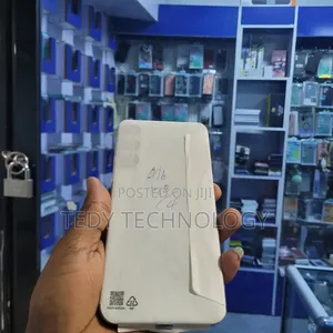 New Samsung Galaxy A06 64 GB Silver