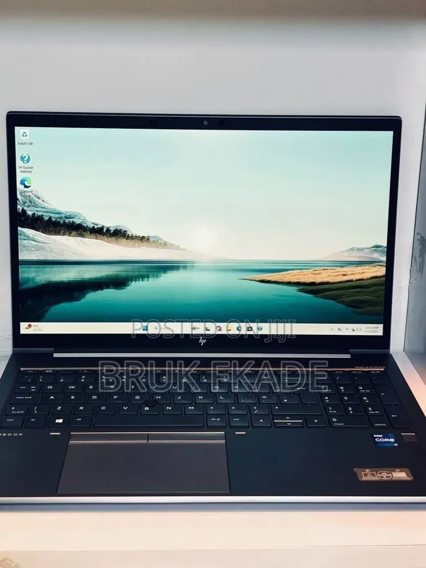 New Laptop HP ZBook Fury 15 G8 32GB Intel Core i7 SSD 512GB