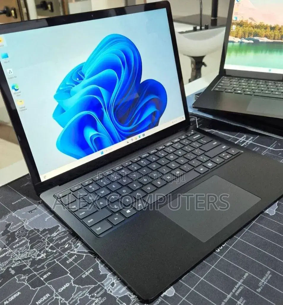 New Laptop Microsoft Surface Laptop 3 16GB Intel Core i7 SSD 256GB