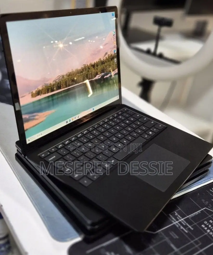 New Laptop Microsoft Surface Laptop 3 16GB Intel Core i5 SSD 256GB