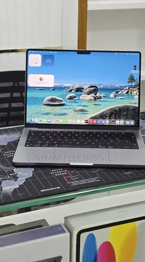 New Laptop Apple MacBook Pro 2021 M1 32GB Apple M1 Pro SSD 512GB