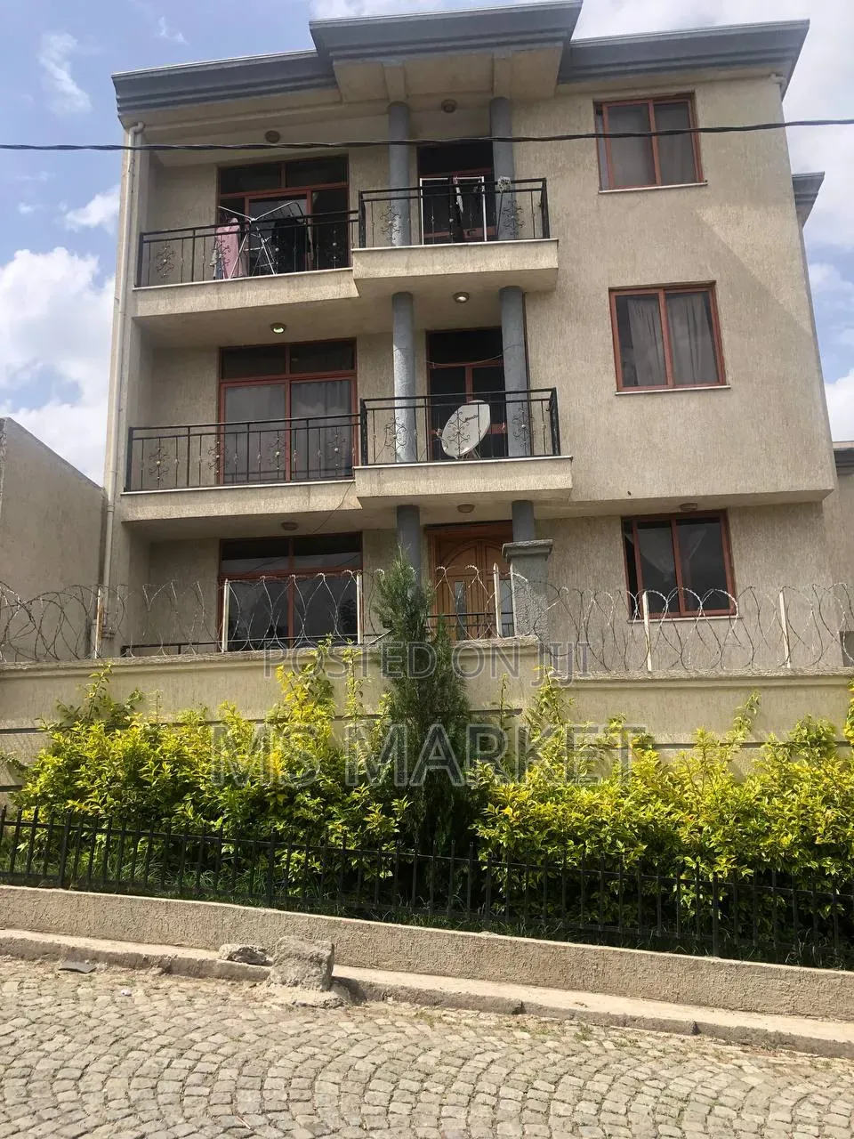 8bdrm G+2 in Jacros for Rent