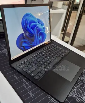 New Laptop Microsoft Surface Laptop 3 16GB Intel Core i7 SSD 256GB