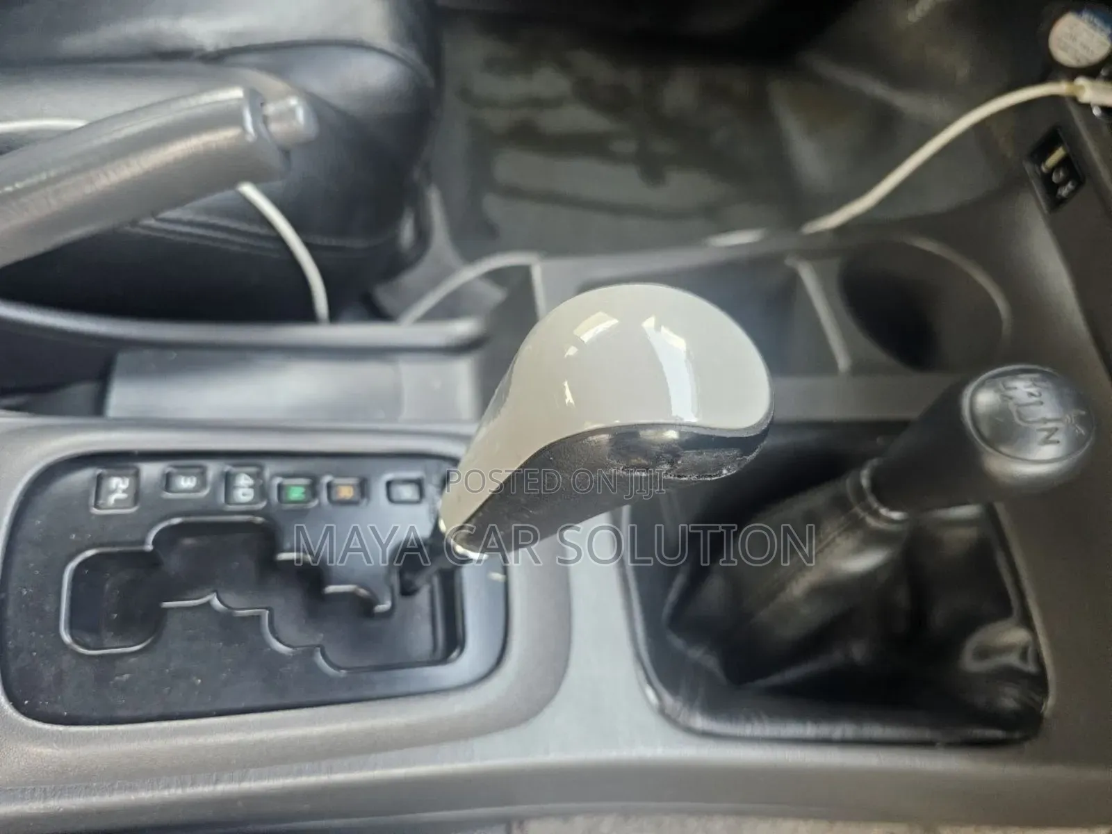 Toyota Hilux 2012 Silver