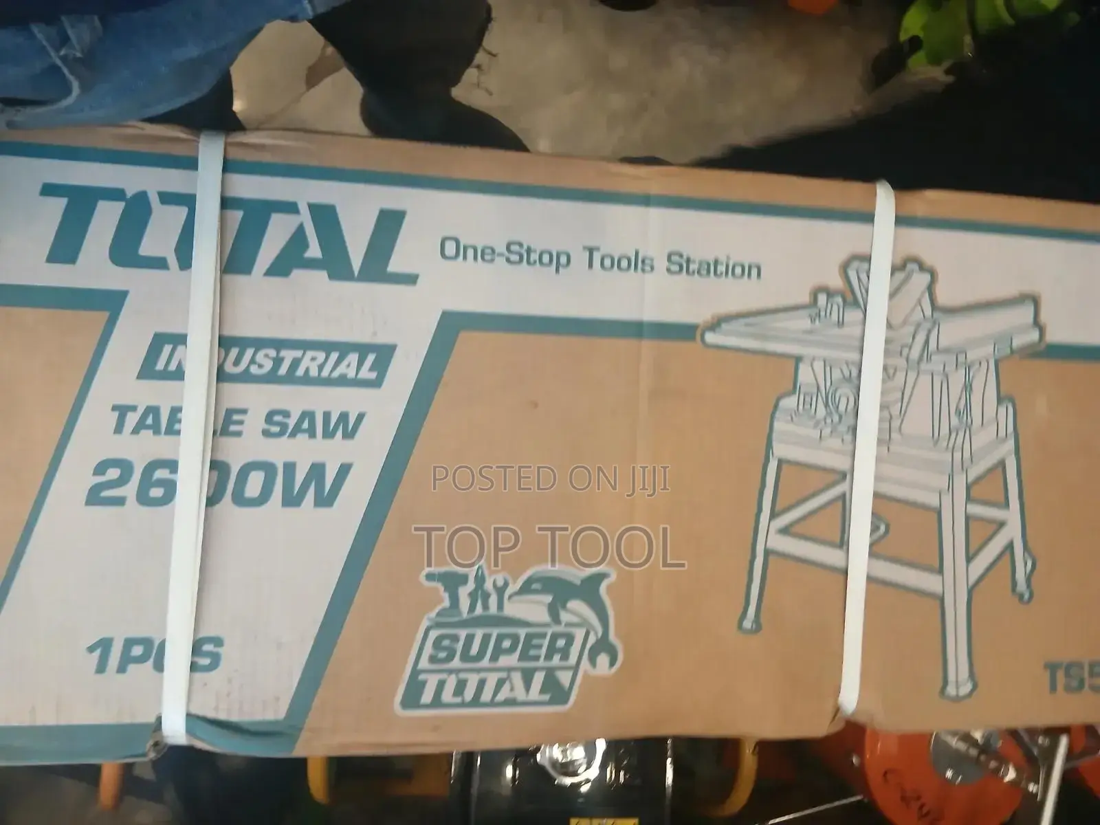 ፡TOTAL Industrial Table Saw ሲሆን TS ሞዴል ነው። 1500 ዋት (1500W)