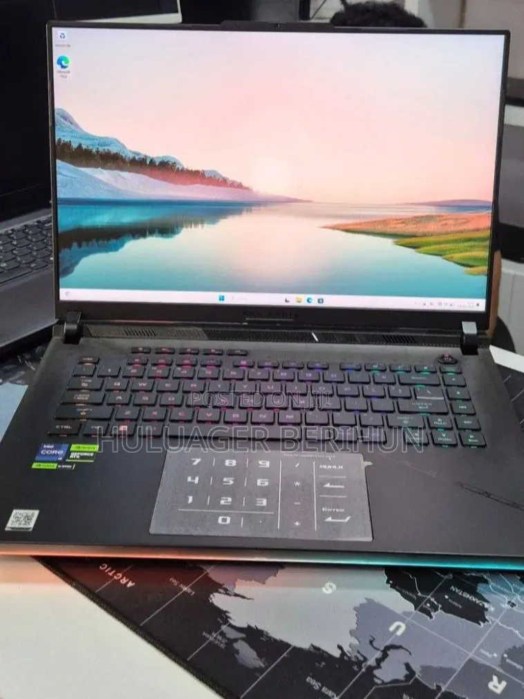 New Laptop Asus ROG Strix G18 32GB Intel Core i9 SSD 2T