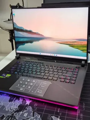 New Laptop Asus ROG Strix G18 32GB Intel Core i9 SSD 2T
