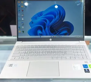 New Laptop HP Pavilion 11 16GB Intel Core i5 SSD 512GB