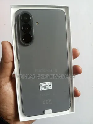 New Samsung Galaxy A57 128 GB Gray