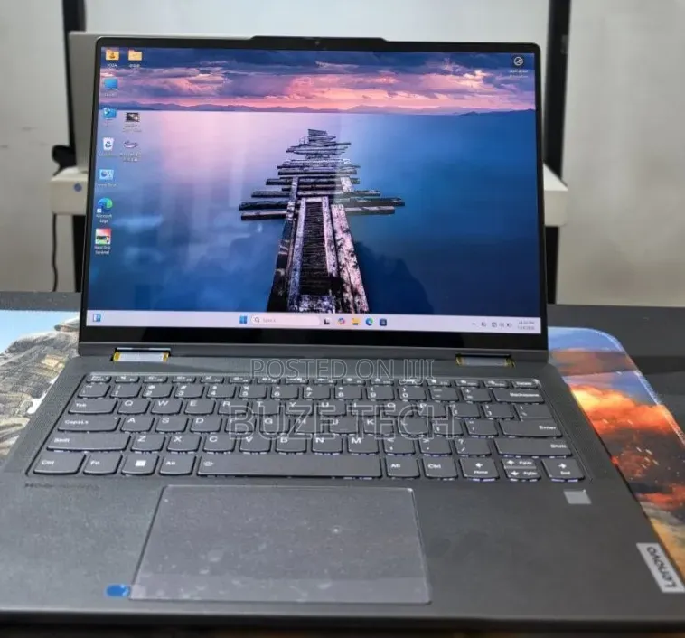 New Laptop Lenovo 16GB Intel Core Ultra 7 SSD 512GB