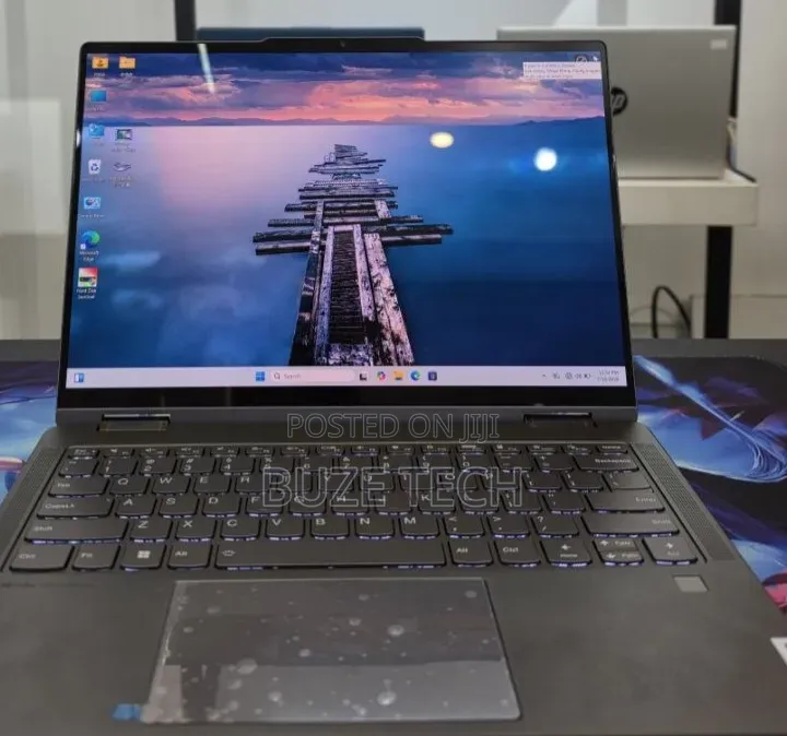 New Laptop Lenovo 16GB Intel Core Ultra 7 SSD 512GB