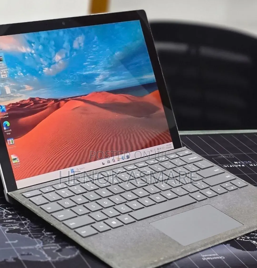 New Laptop Microsoft Surface 16GB Intel Core i5 SSD 256GB