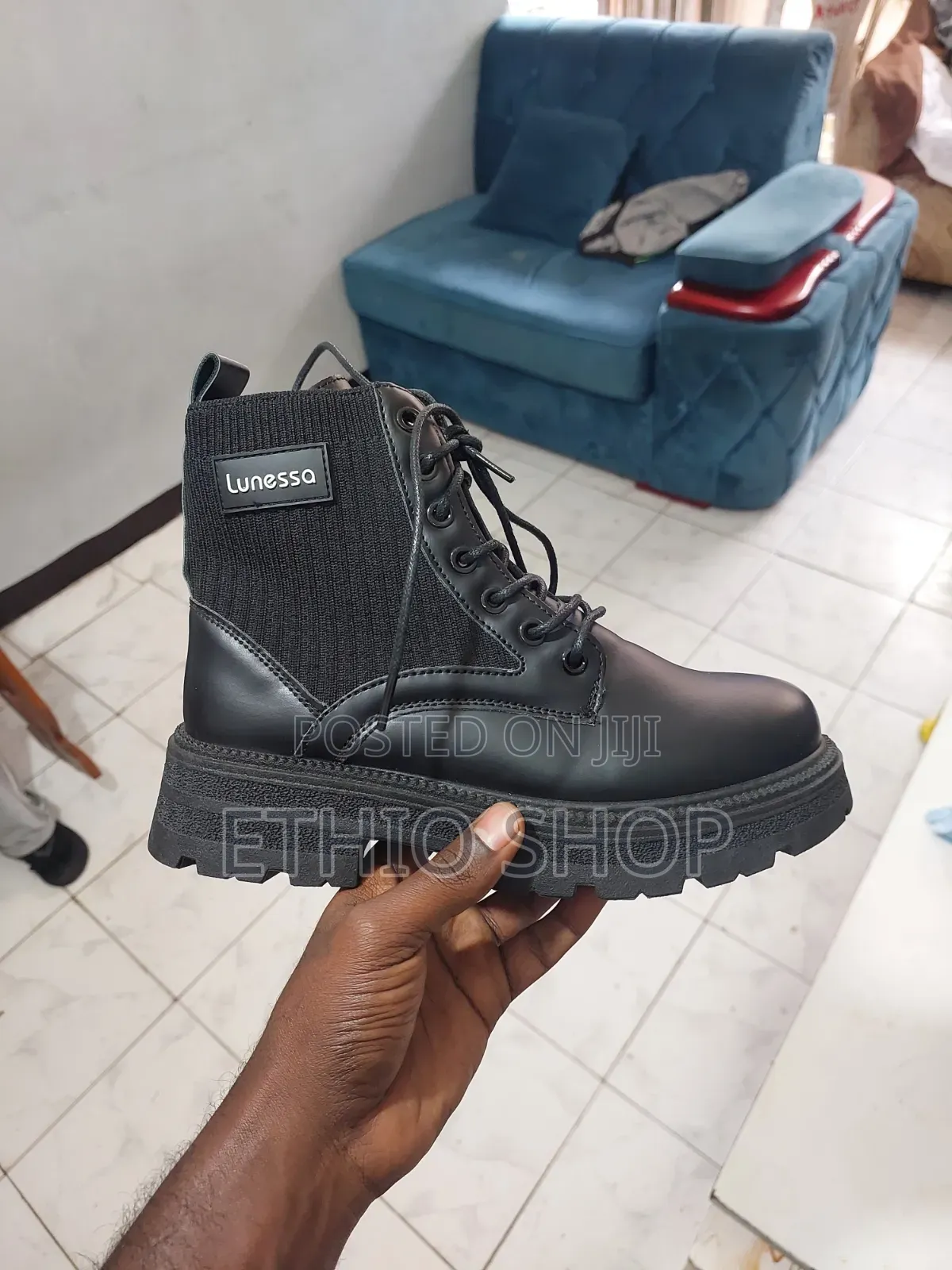 Boots,ከስክስ
