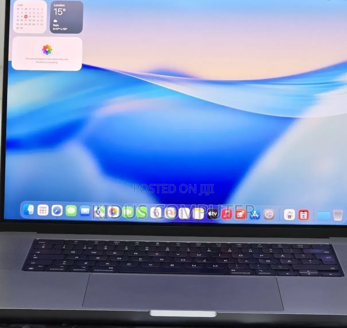 New Laptop Apple MacBook Pro 2021 M1 Max 32GB Apple M1 SSD 1T
