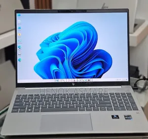 New Laptop HP EliteBook 840 G10 16GB Intel Core i7 SSD 1T