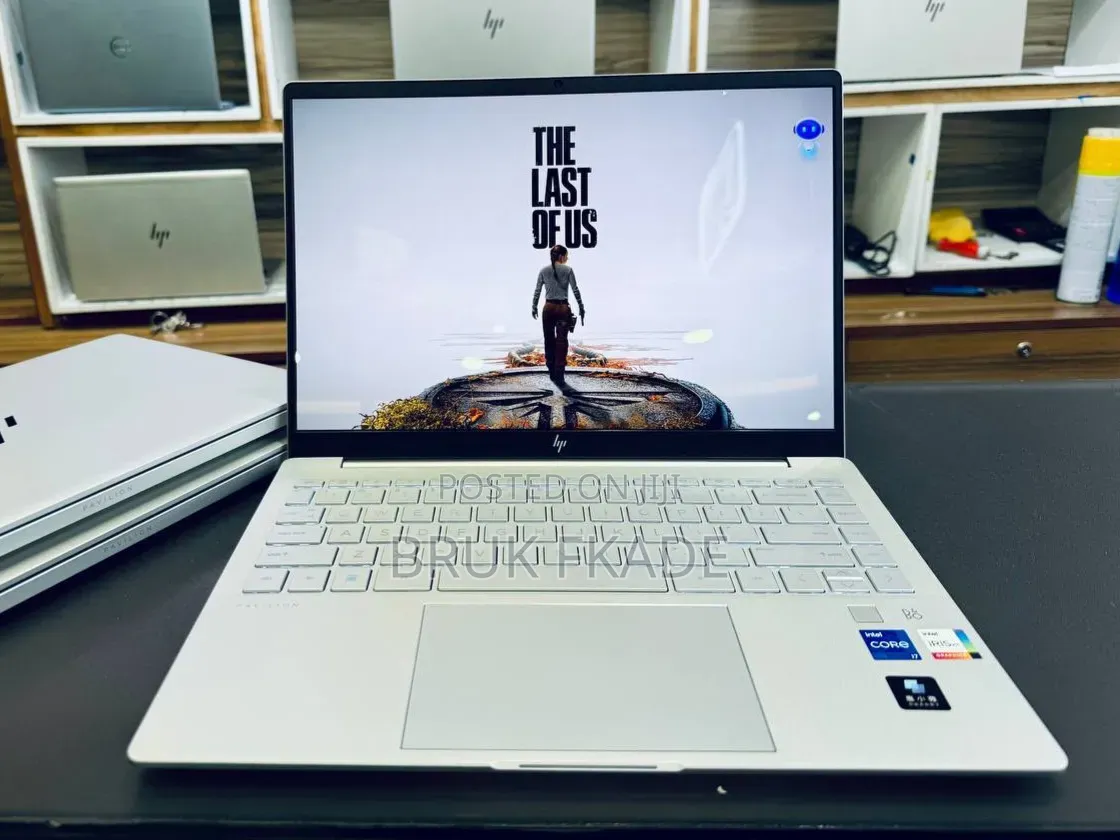 New Laptop HP Pavilion 14 16GB Intel Core i7 SSD 1T