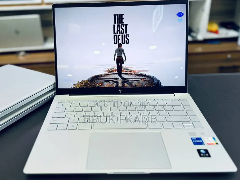 New Laptop HP Pavilion 14 16GB Intel Core i7 SSD 1T