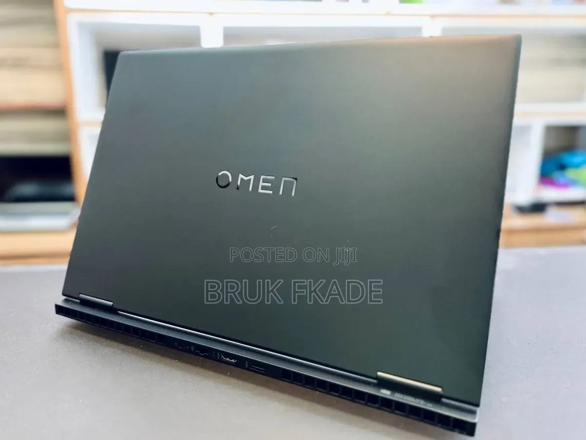 New Laptop HP Omen 16 16GB Intel Core i9 SSD 1T