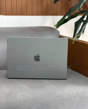New Laptop Apple MacBook Pro 2021 M1 16GB Apple M1 Pro SSD 512GB