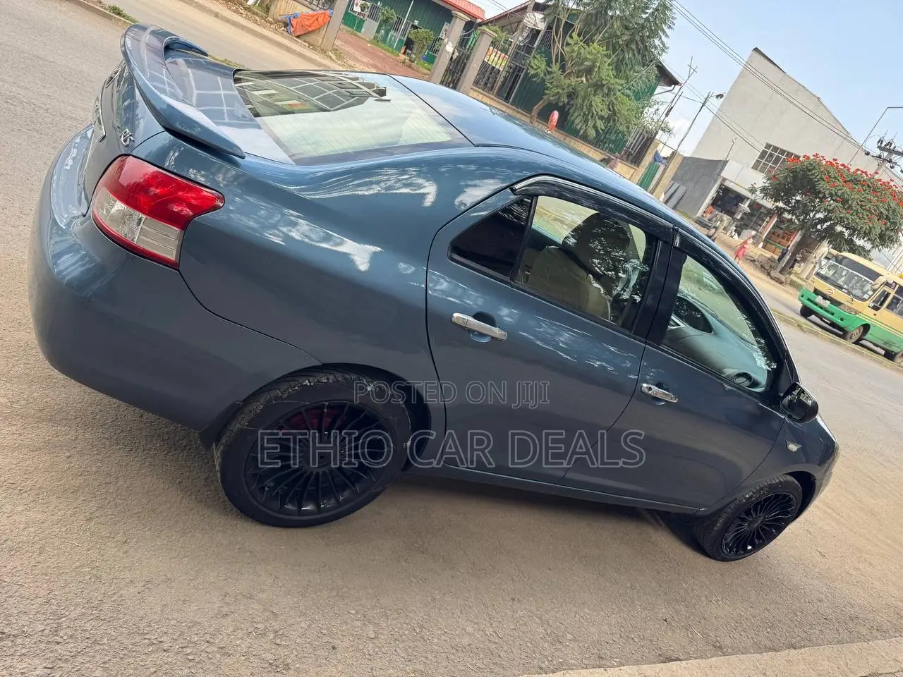 Toyota Yaris 2010 Blue