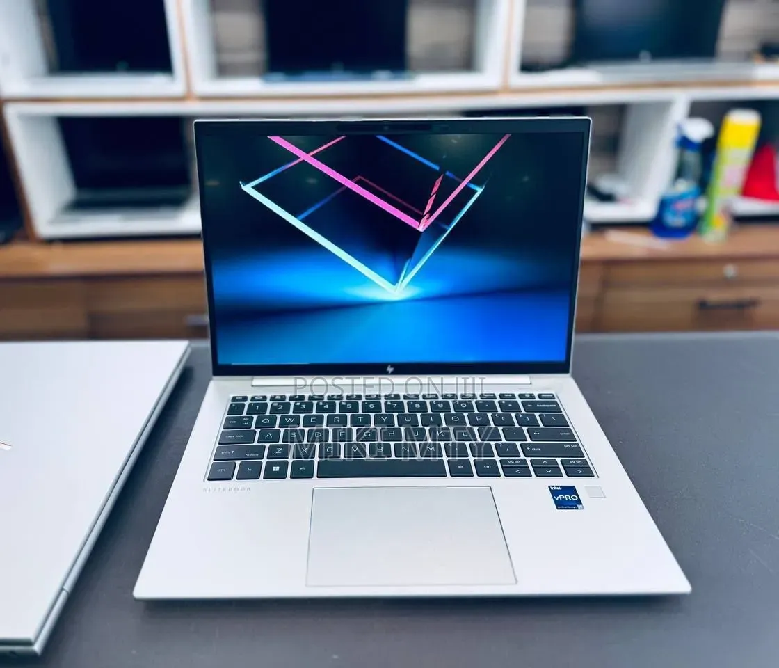 New Laptop HP EliteBook x360 1040 G10 16GB Intel Core i7 SSD 512GB